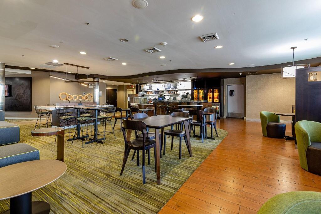 Courtyard By Marriott Brunswick 