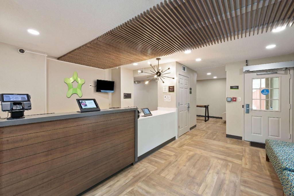 Extended Stay America - Charlotte - Airport 