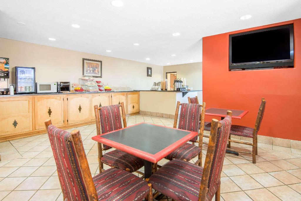 Hawthorn Suites By Wyndham Albuquerque 