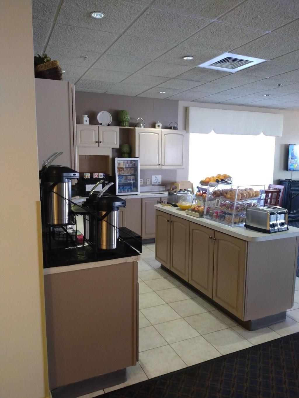 Howard Johnson By Wyndham Amherst Hadley Howard Johnson By Wyndham Amherst Hadley