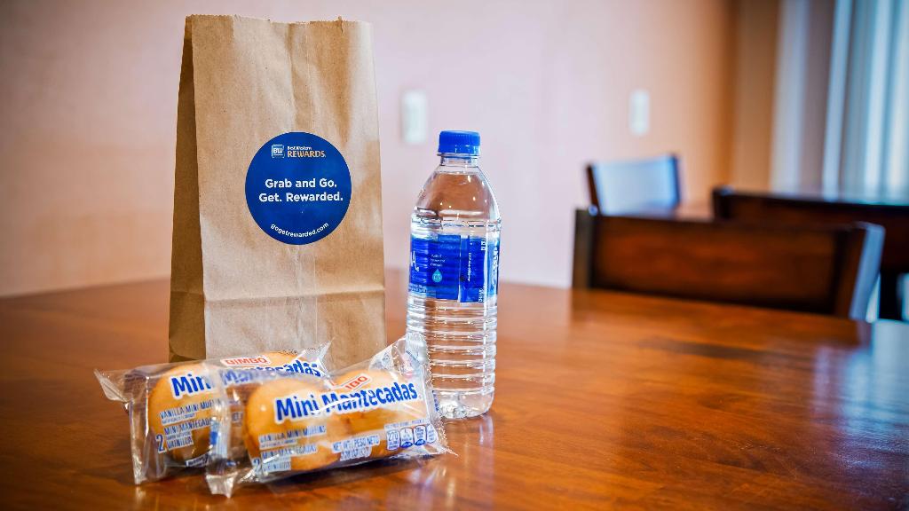 Surestay Hotel By Best Western Lincoln 