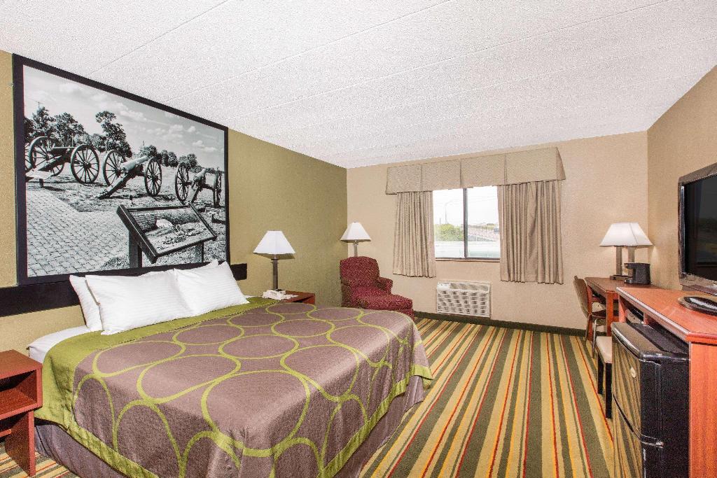 Super 8 By Wyndham Frederick Super 8 By Wyndham Frederick