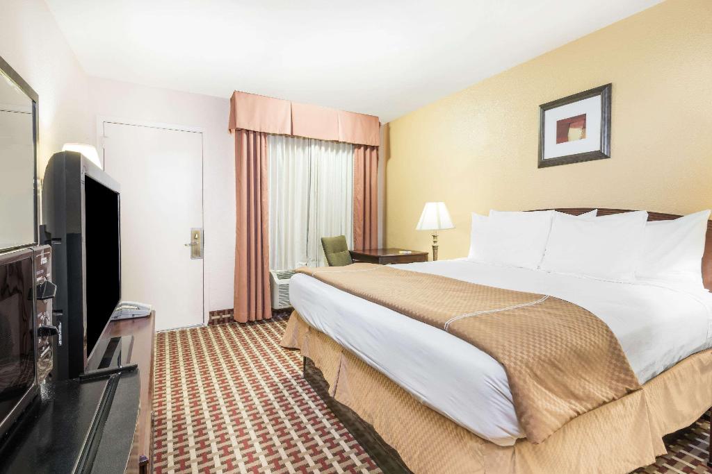 Days Inn By Wyndham Ottawa 