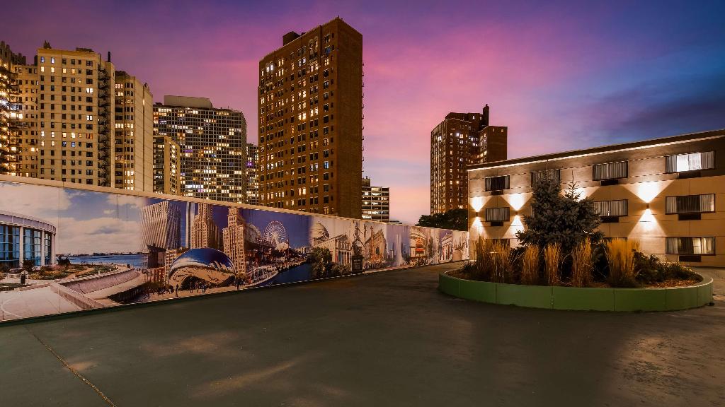 Best Western Plus Hyde Park Chicago Hotel Best Western Plus Hyde Park Chicago Hotel