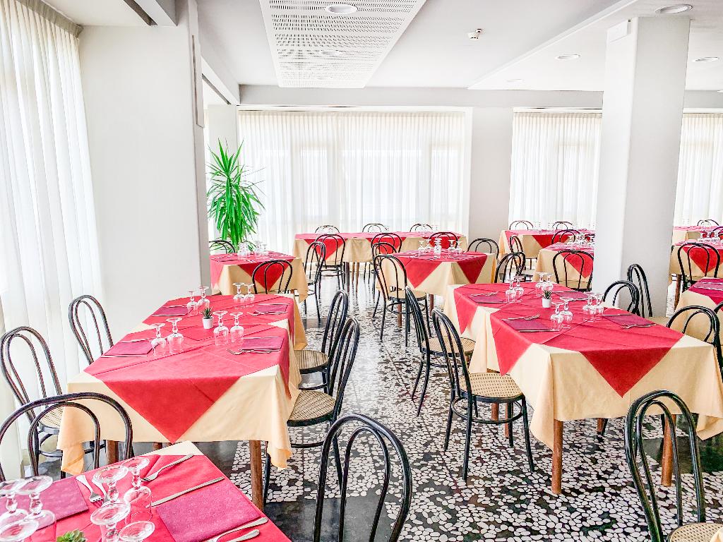 Hotel President'S Pesaro 