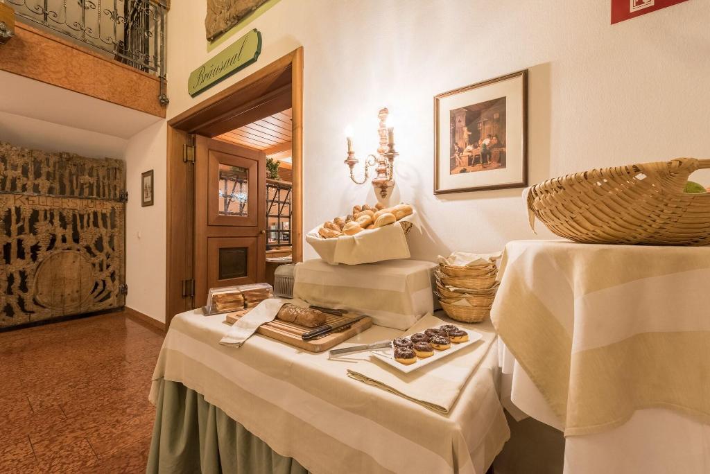 Hotel Gasthof BräUwirth 