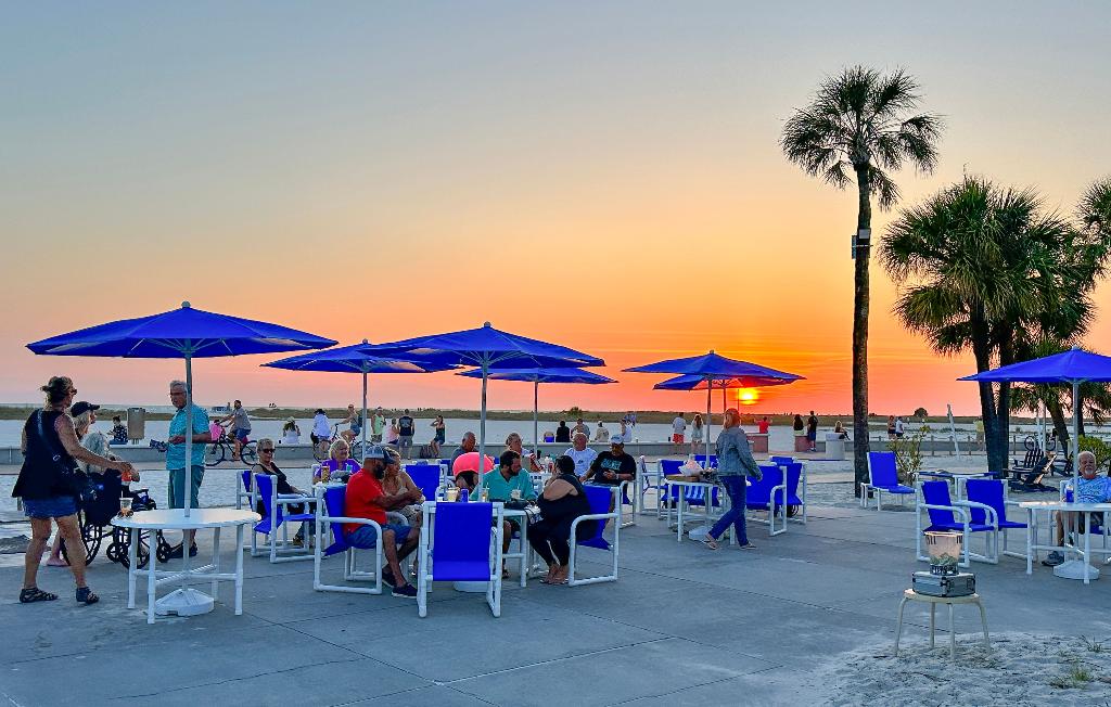 Thunderbird Beach Resort 