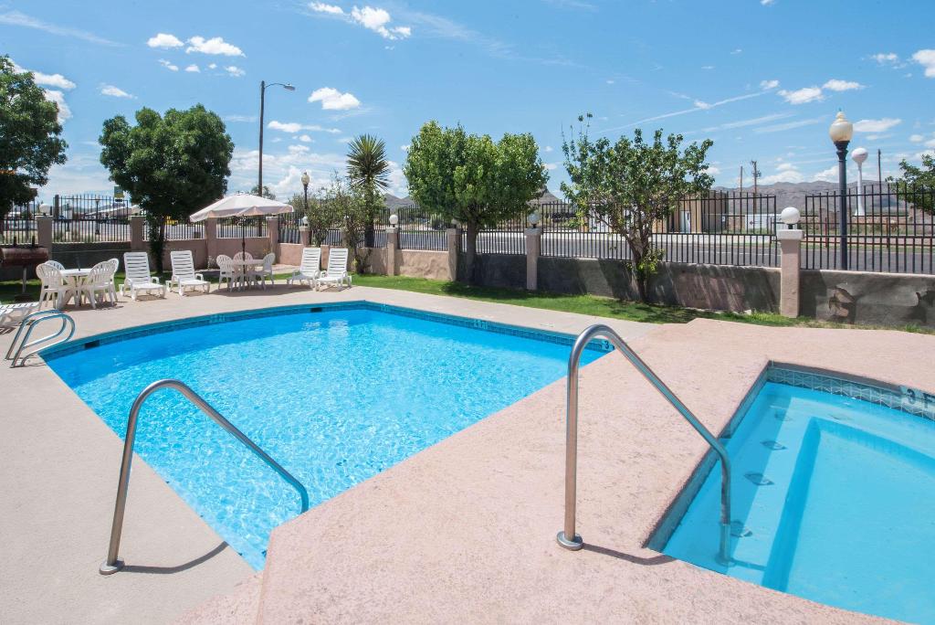 Knights Inn Van Horn 