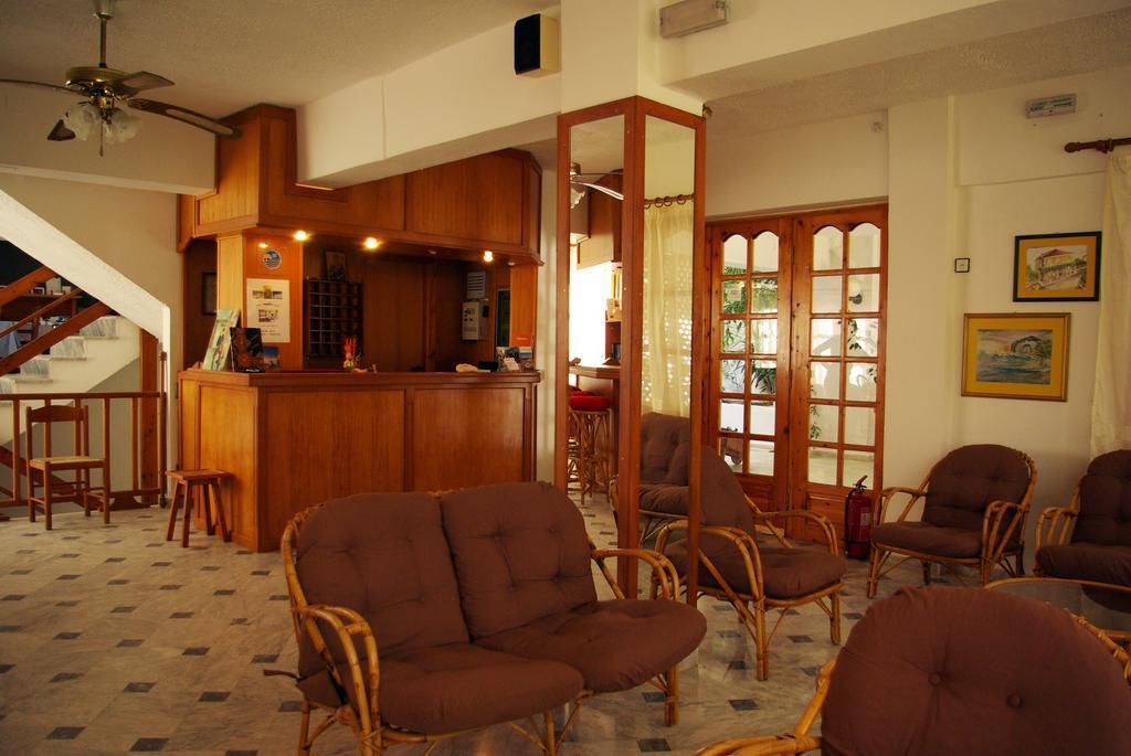 Ostria 