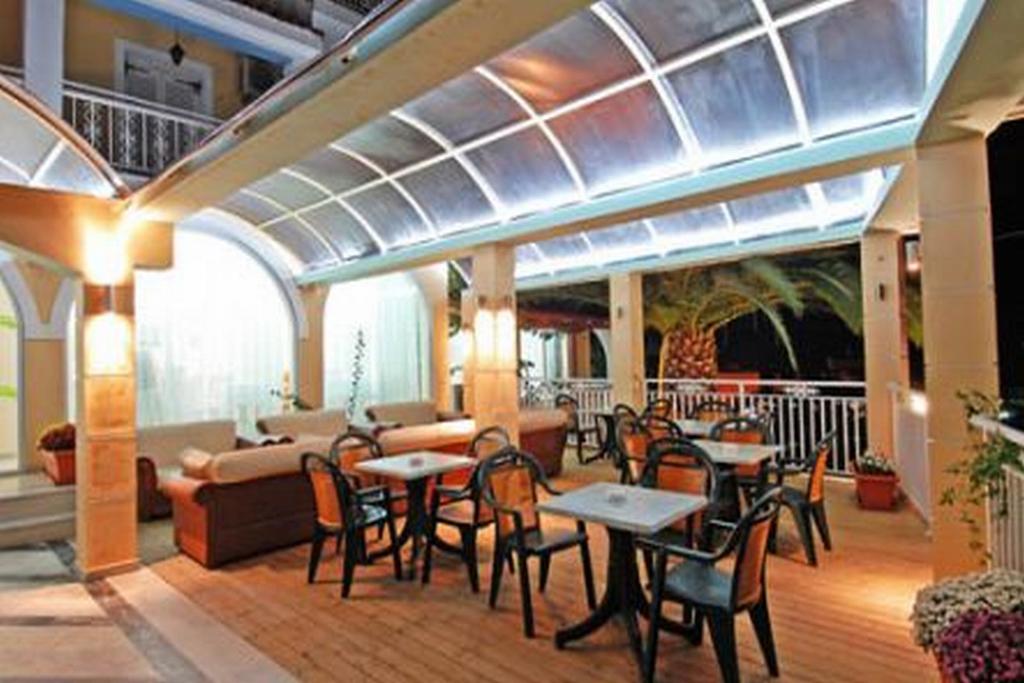 Commodore Hotel Commodore Hotel