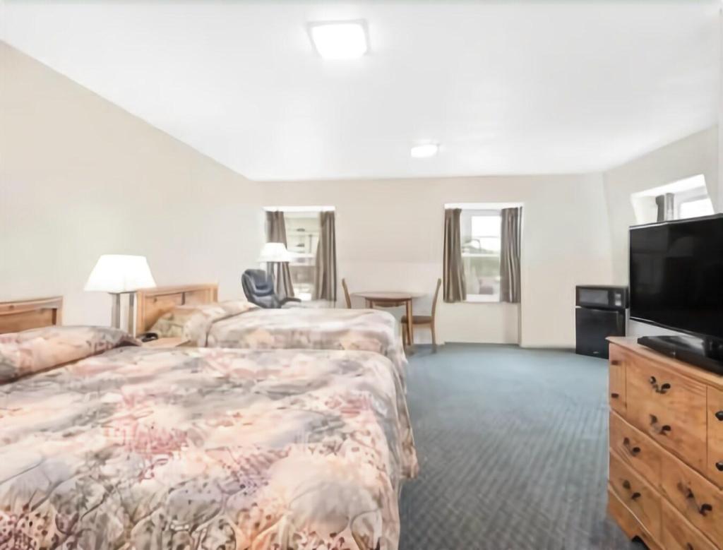 Travelodge By Wyndham New Philadelphia Travelodge By Wyndham New Philadelphia