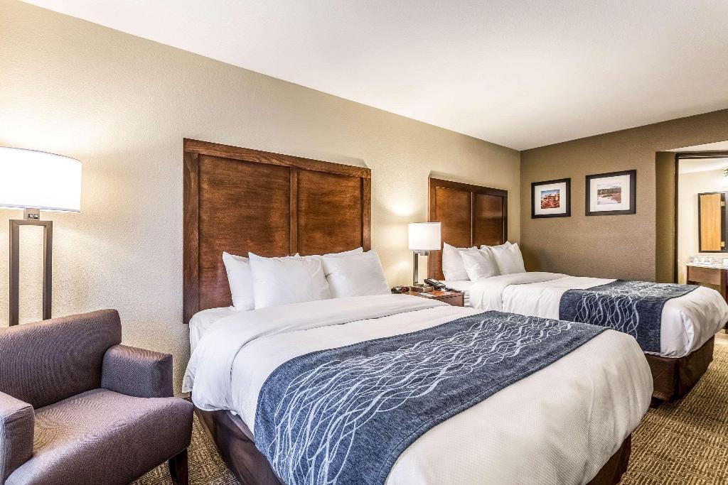 Comfort Inn & Suites Albuquerque Downtown Comfort Inn & Suites Albuquerque Downtown