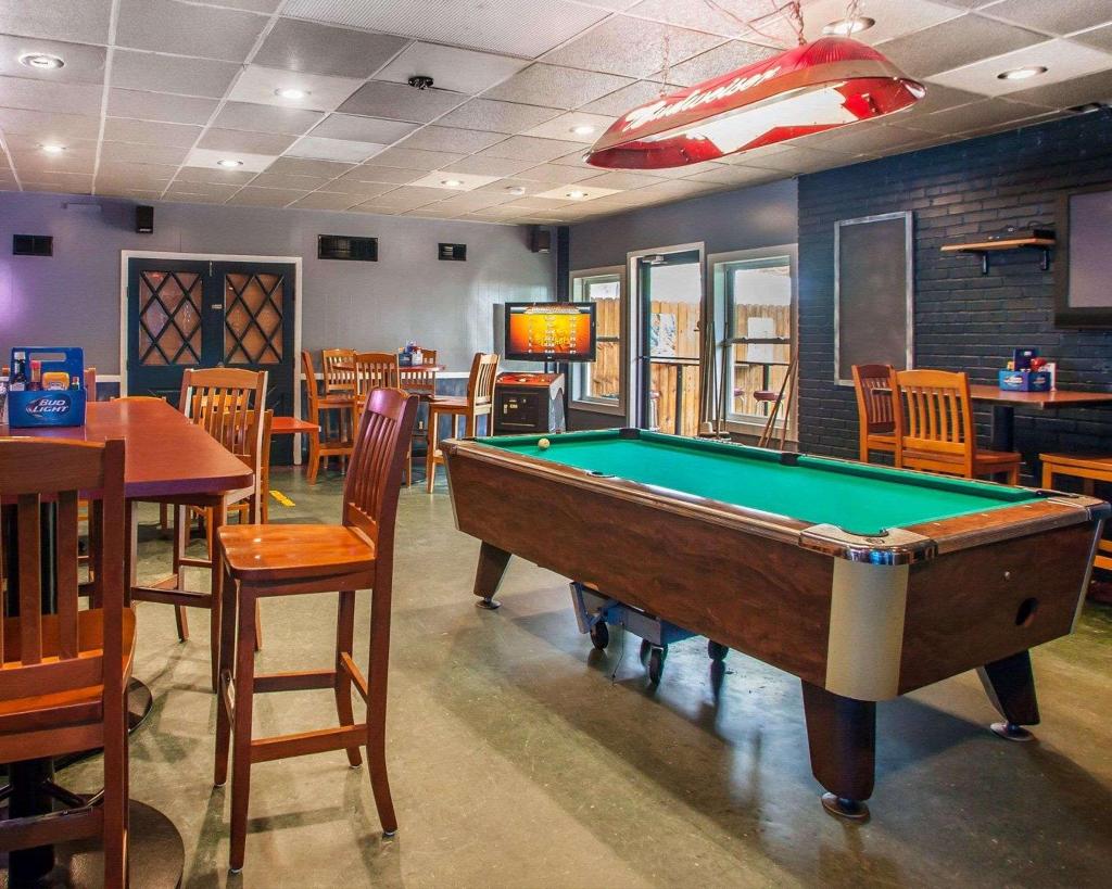 Rodeway Inn 