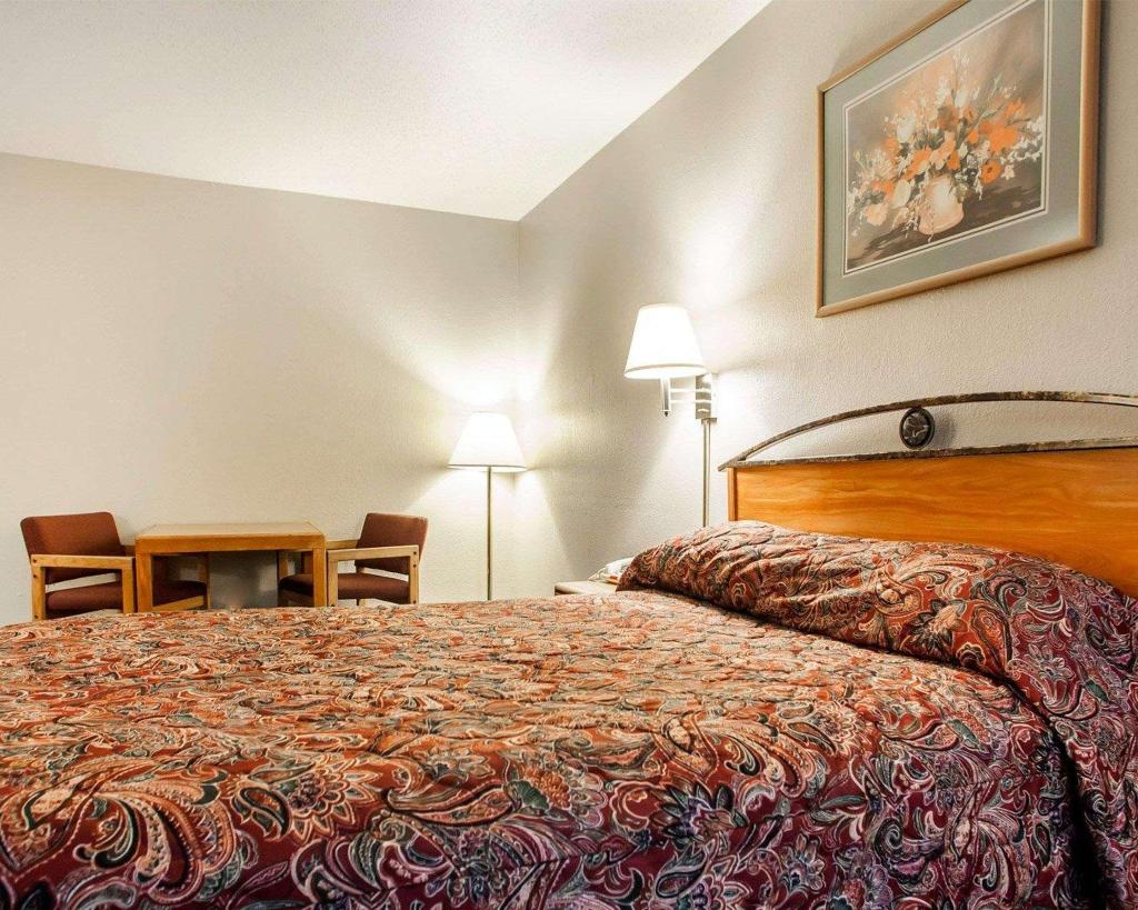 Rodeway Inn 
