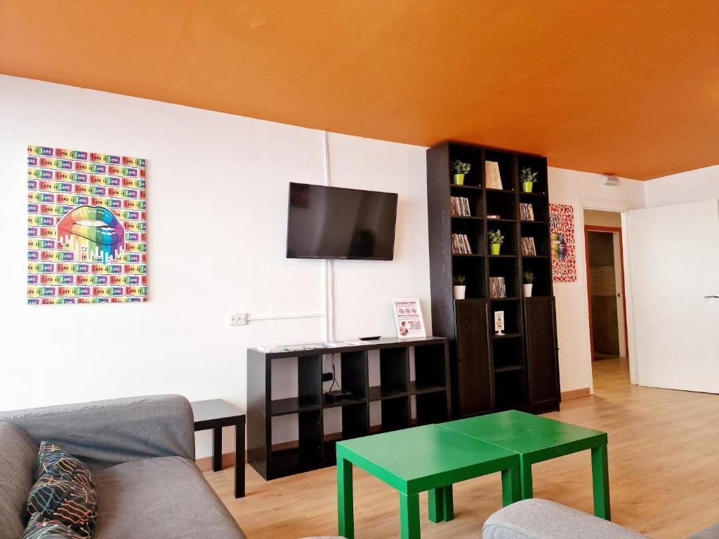 Arc House 