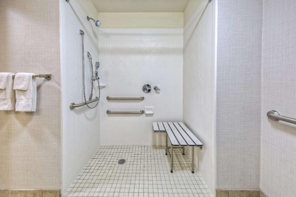Hampton Inn Indianola 