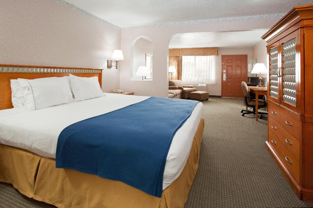 Surestay Plus Hotel By Best Western Albuquerque I40 Eubanks 