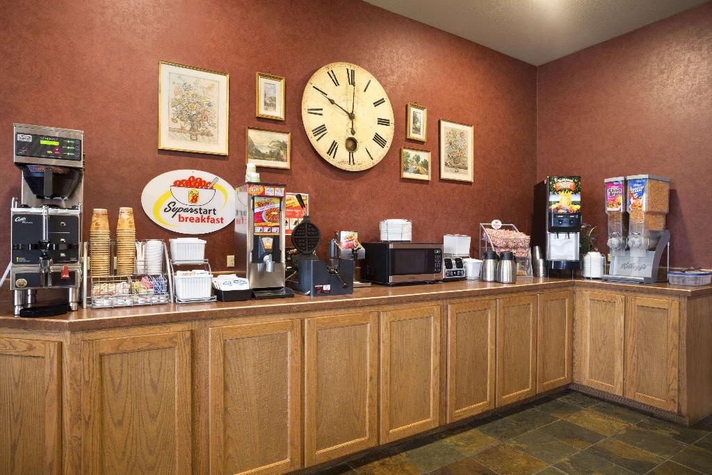 Super 8 Troy Super 8 Troy