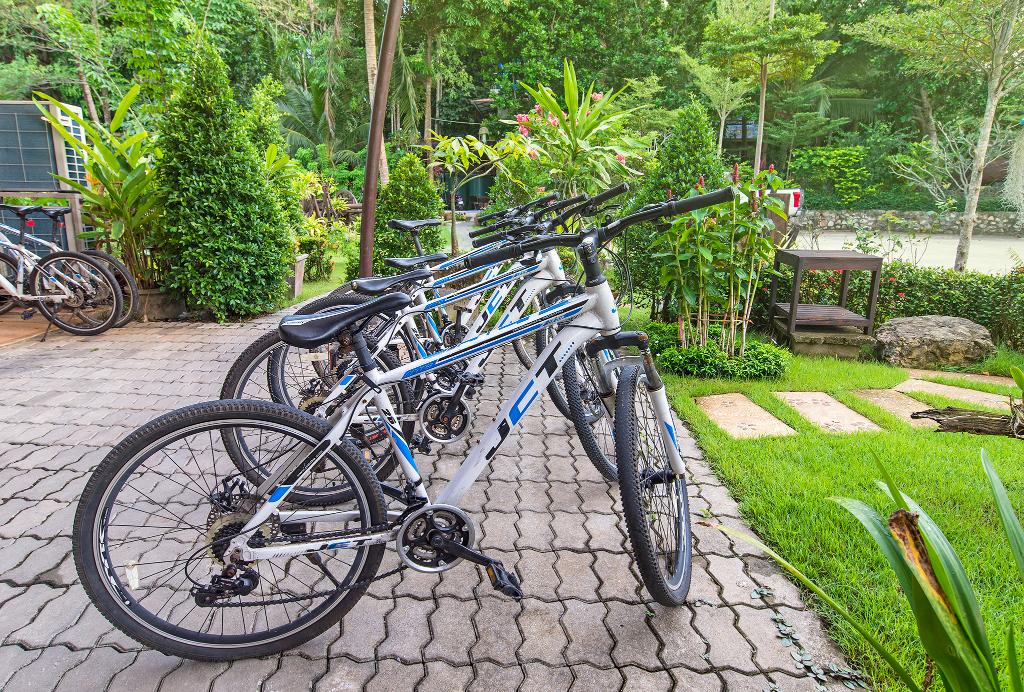 Poonsiri Resort Aonang 