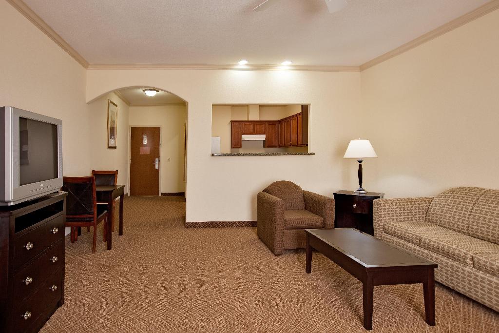 Holiday Inn Express & Suites La Porte 