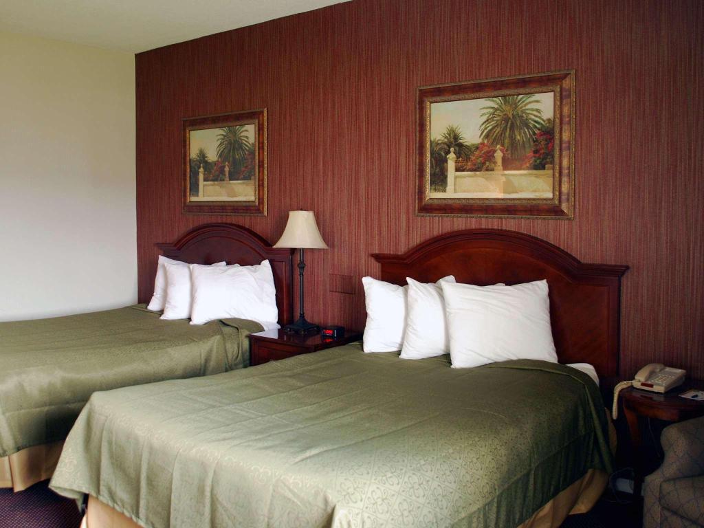 Travelodge By Wyndham Watertown Travelodge By Wyndham Watertown