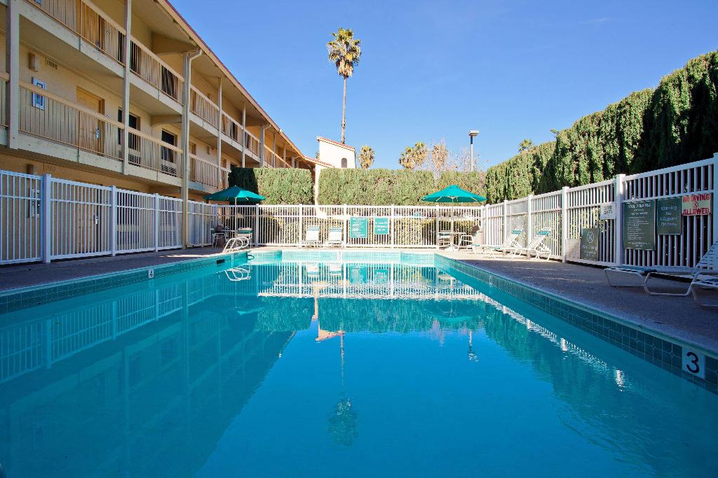 Super 8 By Wyndham San Bernardino Super 8 By Wyndham San Bernardino