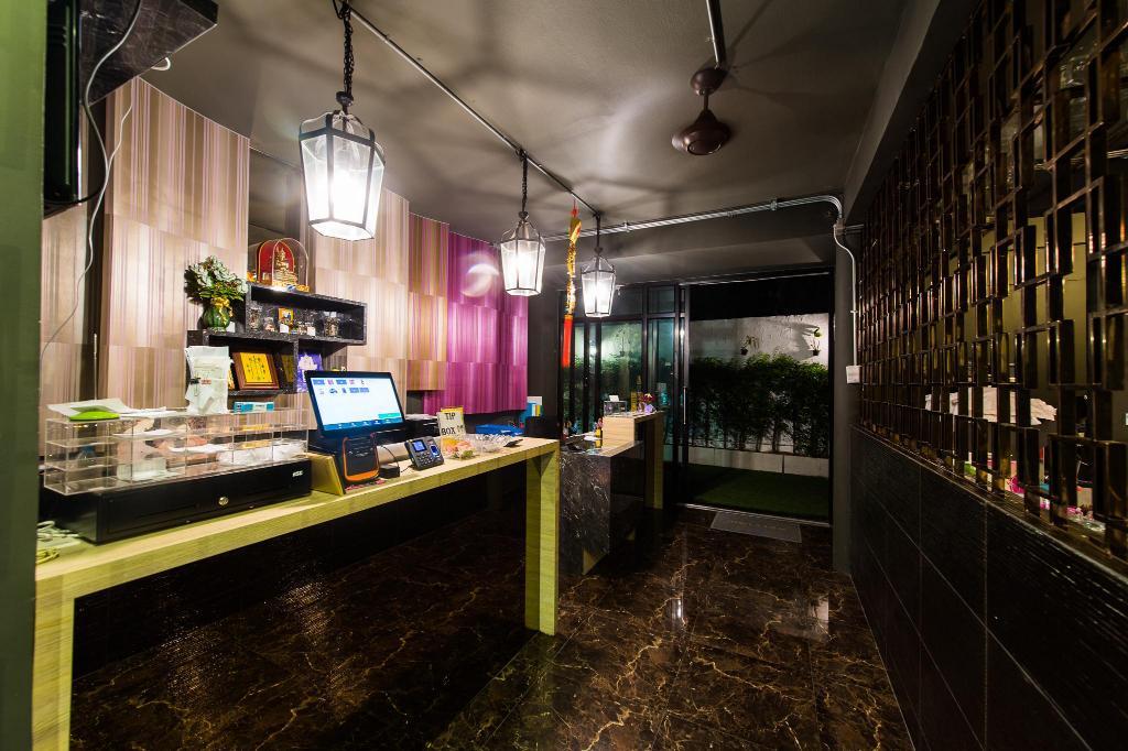 V Varee Bangkok 