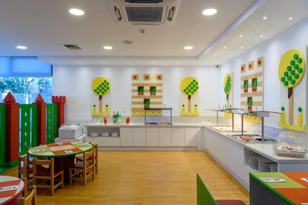 Grand Hotel Holiday Resort 