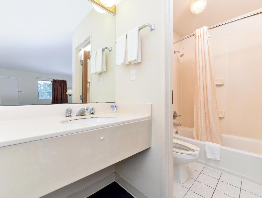 Americas Best Value Inn Kinder 