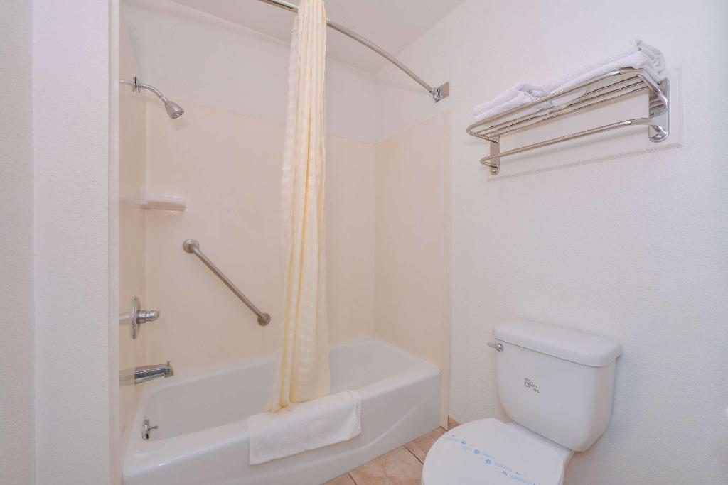 Americas Best Value Inn-Rialto 