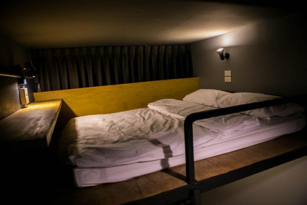 Silom Space Hostel 