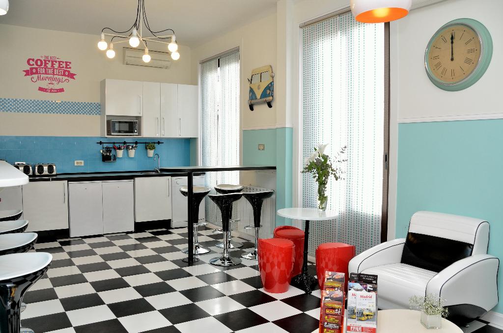 Hostal Far Home Plaza Mayor 