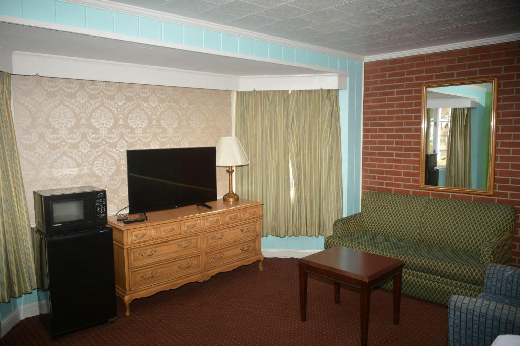 Americas Best Value Inn Hancock 