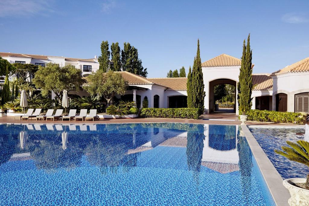 Pine Cliffs Village & Golf Suites 