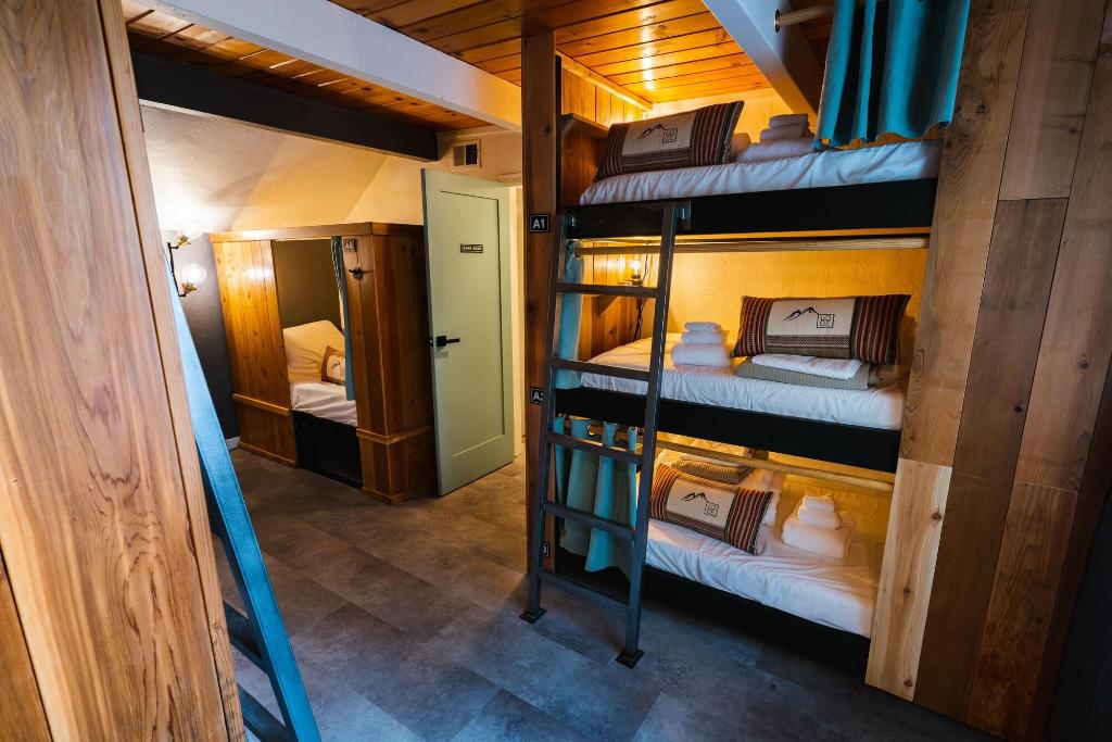 Loge Mt. Shasta Loge Mt. Shasta