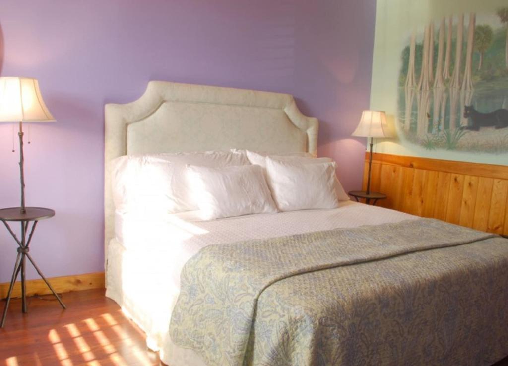 Jensen Beach Inn 