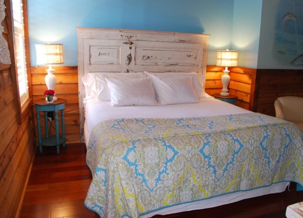 Jensen Beach Inn 