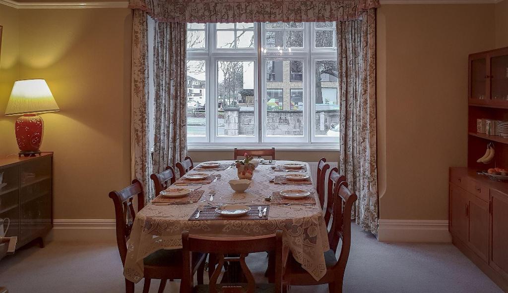 Sandfield Guest House 