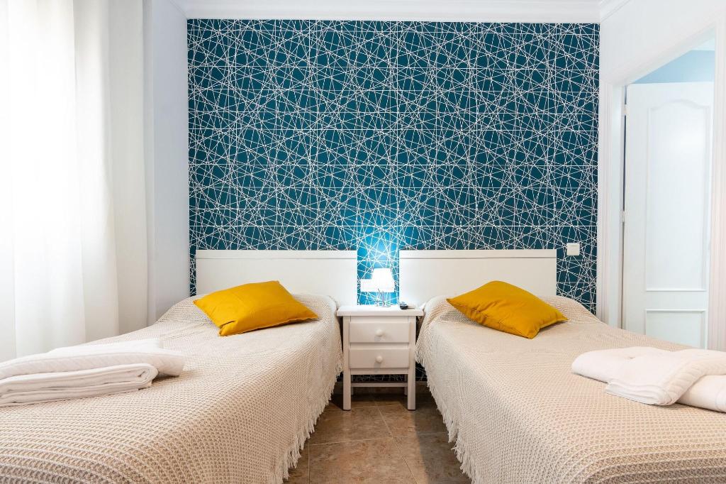Hostal Luna De Nerja Hostal Luna De Nerja