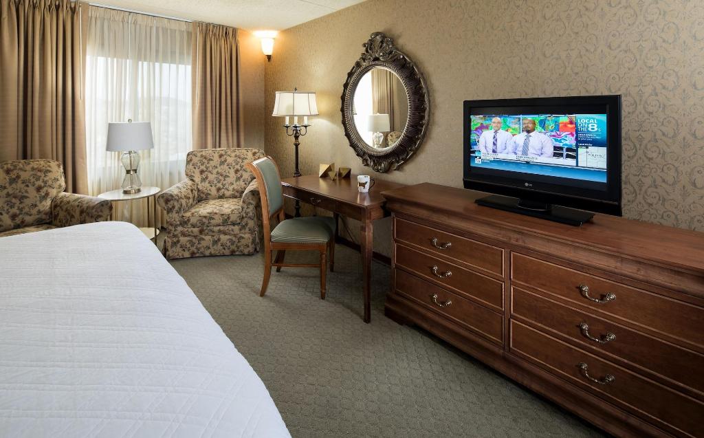 Grand Gateway Hotel 
