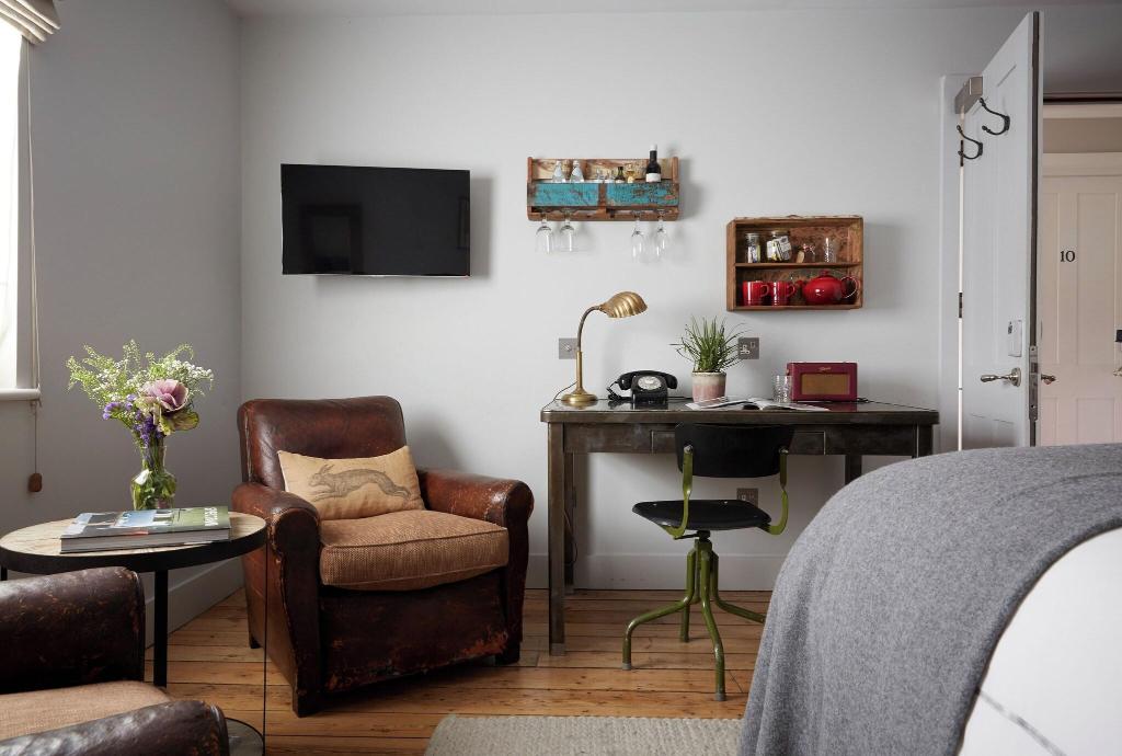 Artist Residence London 