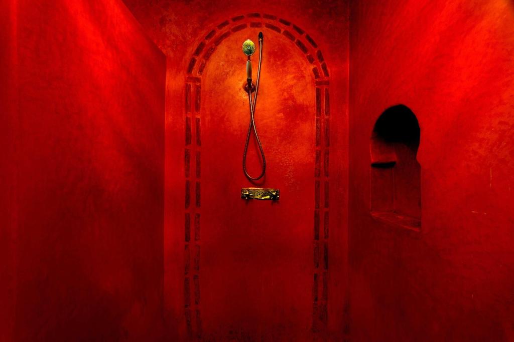 Riad Oulaya Tarra 