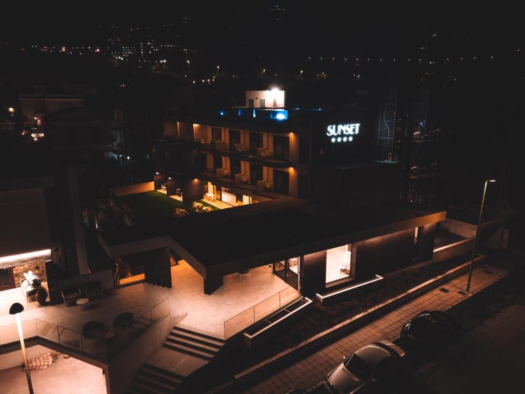 Sunset Hotel 