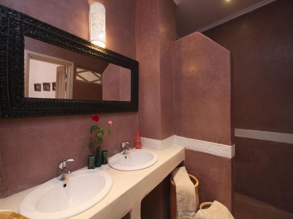 Riad Tahani Riad Tahani
