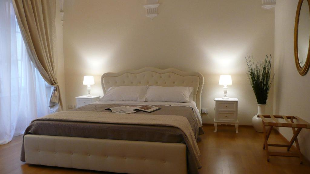 Palazzo De' Vecchi Palazzo De' Vecchi