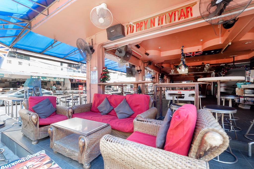 Billabong Hotel 
