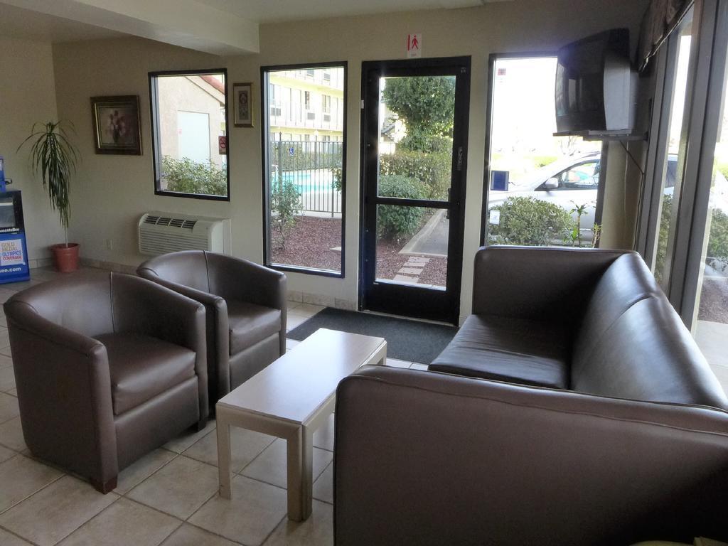 Rodeway Inn Sacramento-University Area 