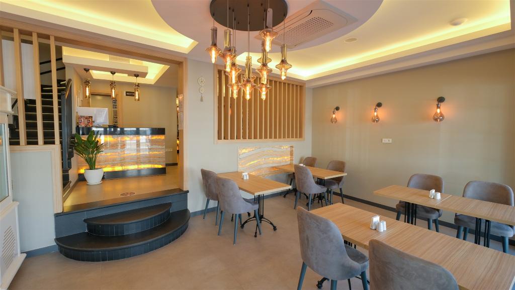 Alesta Midtown Apart Hotel