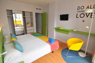 Paradise Park Fun Lifestyle Hotel image 2