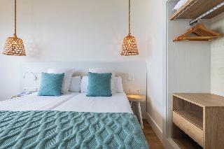 Room Room